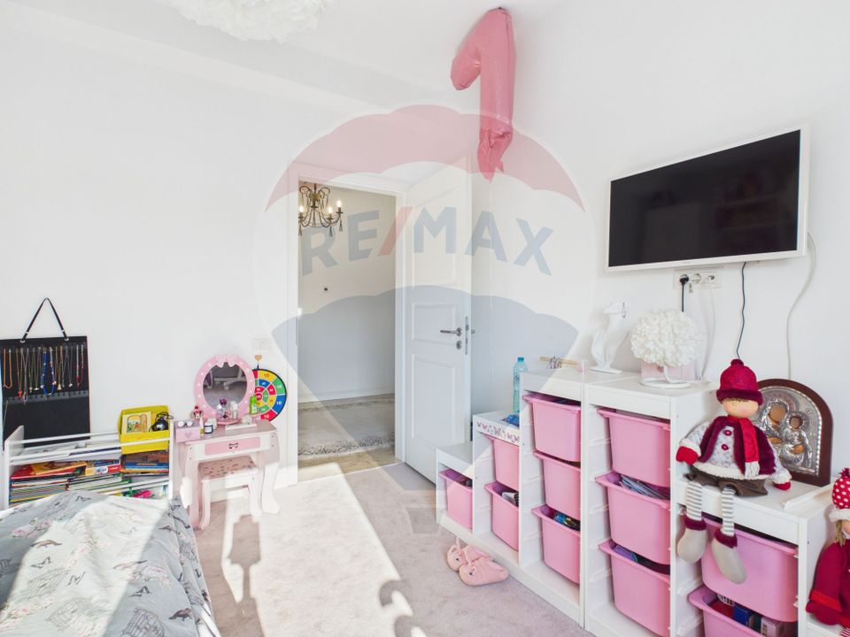 Vilă moderna si luminoasa 2020, cu 5 camere, 500mp curte