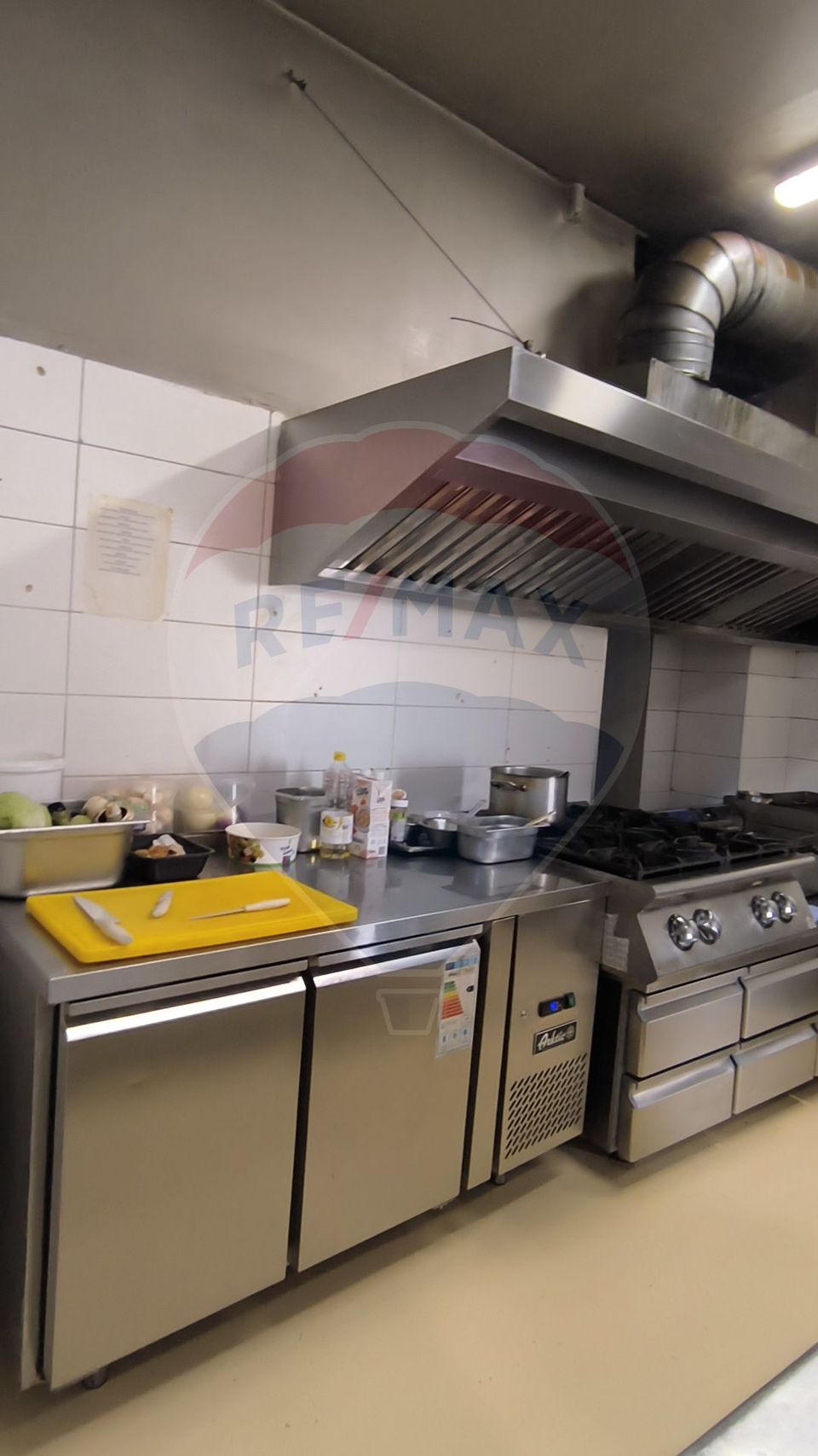 129sq.m Commercial Space for sale, Semicentral area