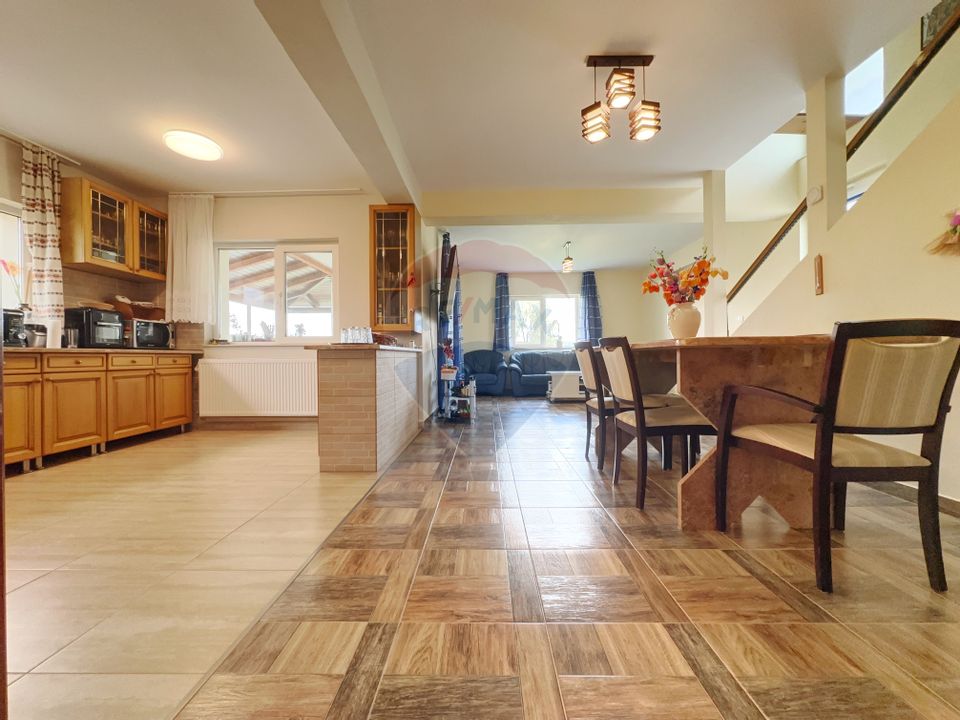 Casă / Vilă de vânzare situata in Recas