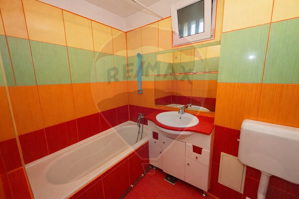 Apartament cu 3 camere de vanzare in zona Gara de Nord