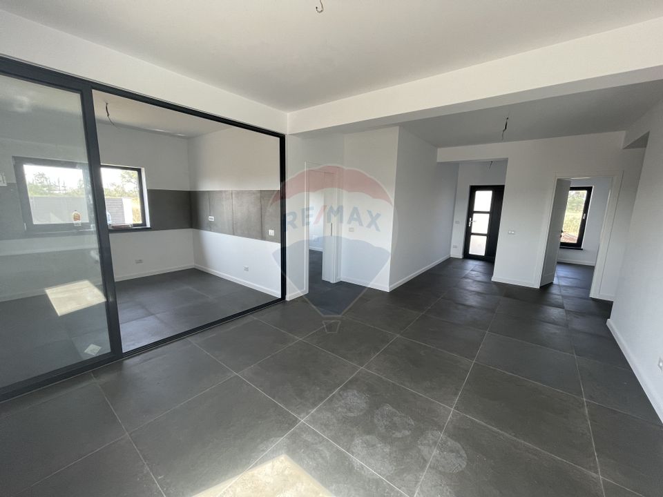 4 room House / Villa for sale, Vest area