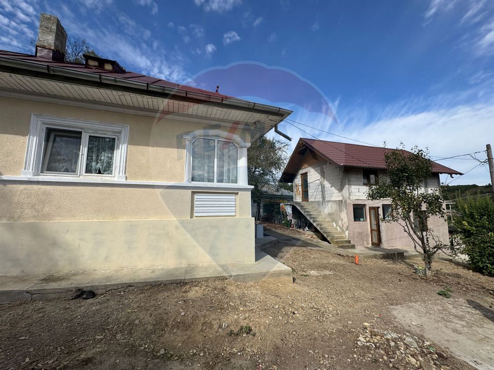 Casă  de vanzare -Orbic-Buhusi