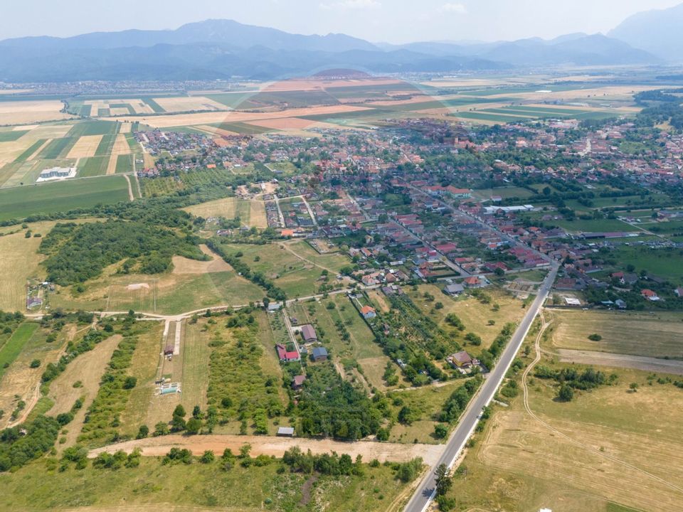 Land 2,187sqm Vulcan / Strada Parului