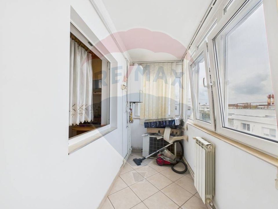 De vanzare Apartament cu 3 camere mobilat utilat în zona Baneasa