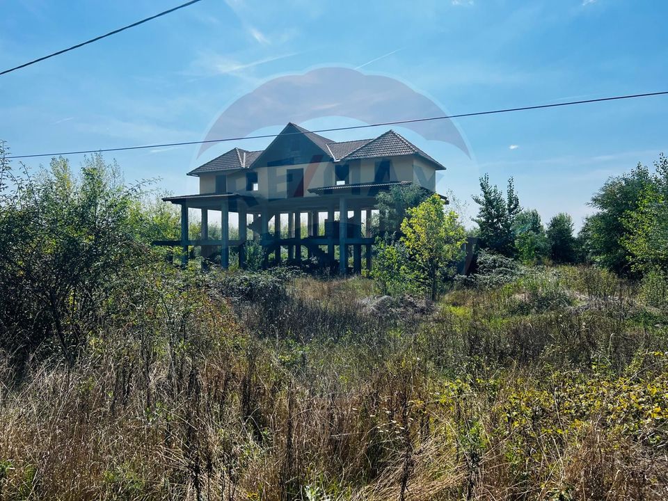 6 room House / Villa for sale