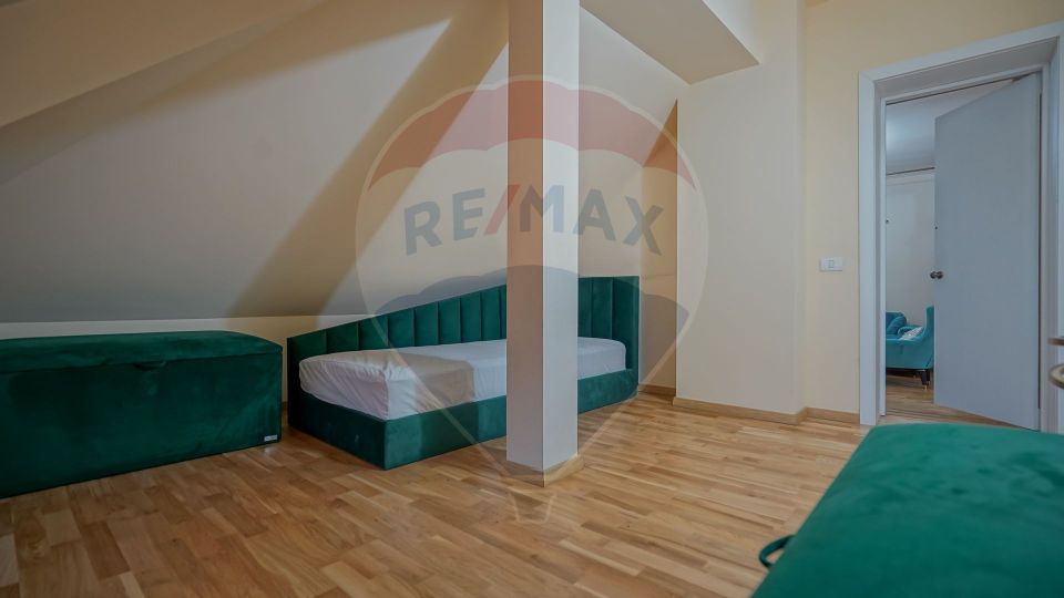 Apartament cu 4 camere | Ultracentral | Lux | Priveliste | Parcare