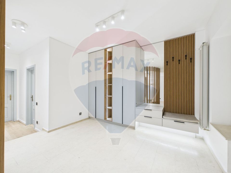 Casă / Vilă Pipera  cu 7 camere de închiriat