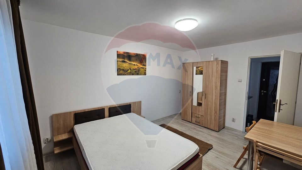 Apartament cu 1 camere de închiriat în zona 1 Mai