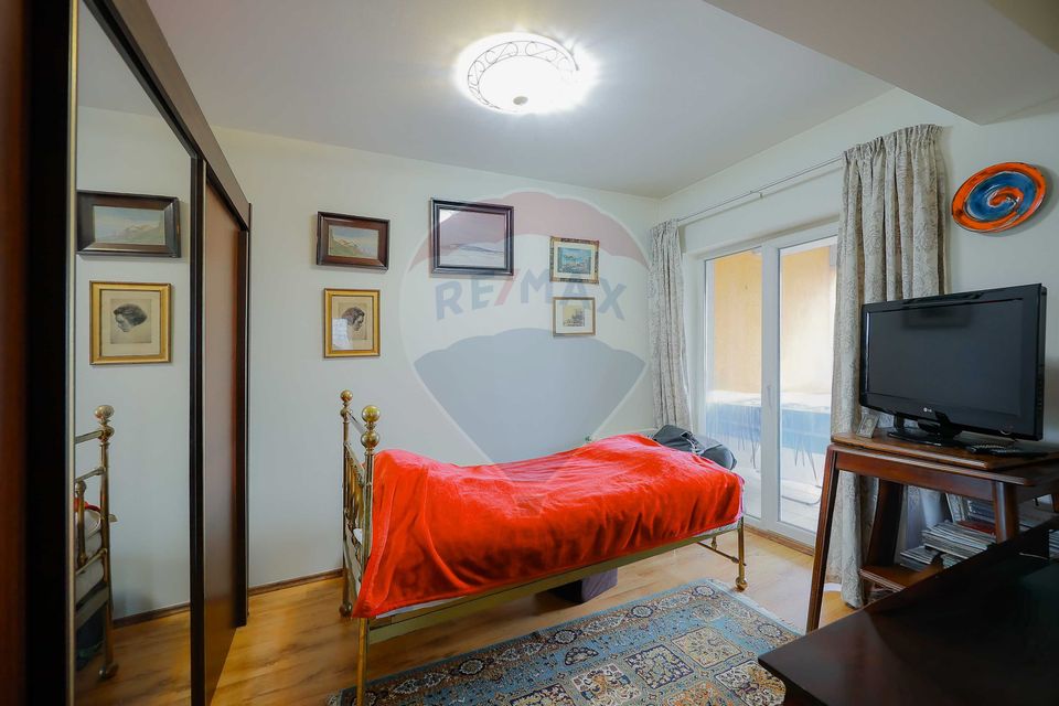 Apartament 3 camere, 2 băi, 91 mpu, lift, terasă mare, Prima Nufărul