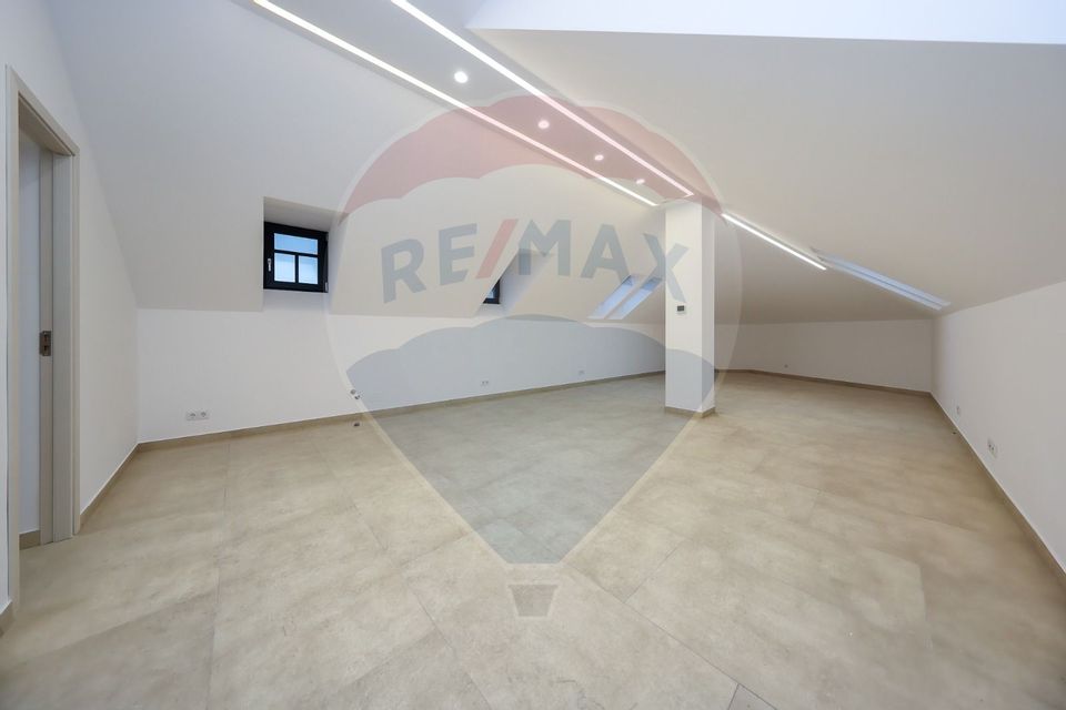 Constructie comerciala centrala P+2 -  funcțiuni mixte