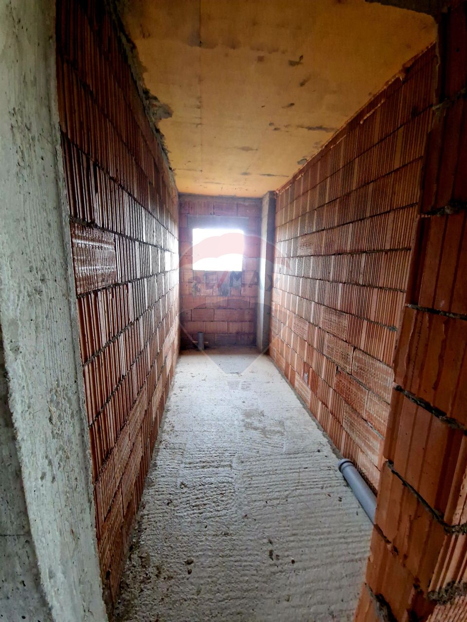 Casă Nouă cu Teren Generos – Borlești, Neamț