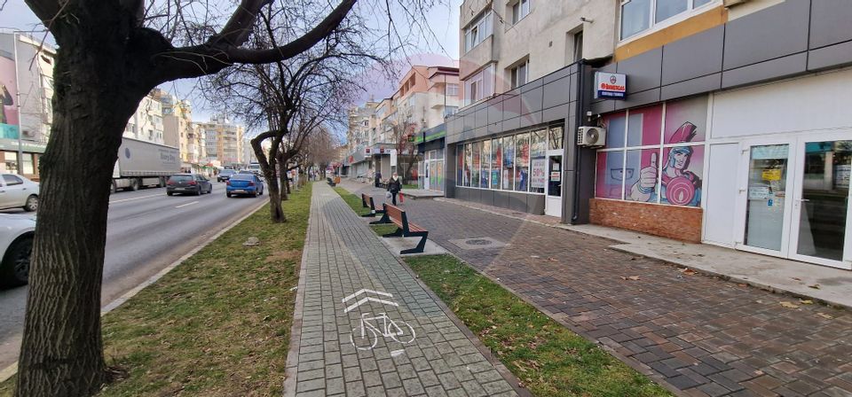 Spațiu comercial zona Narcisa 100mp, STRADAL, VITRANA 7ML