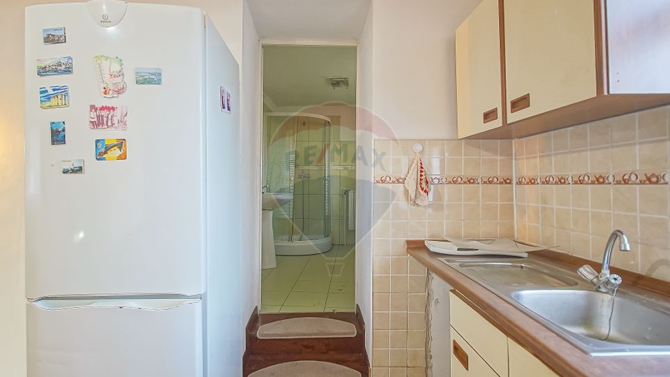 6 room House / Villa for sale