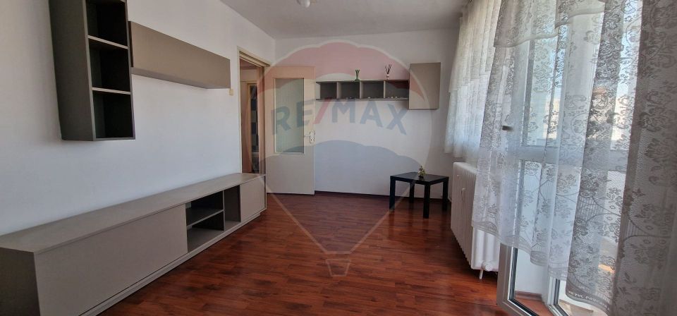 Apartament DE INCHIRIAT cu 2 camere decomandate, zona Narcisa