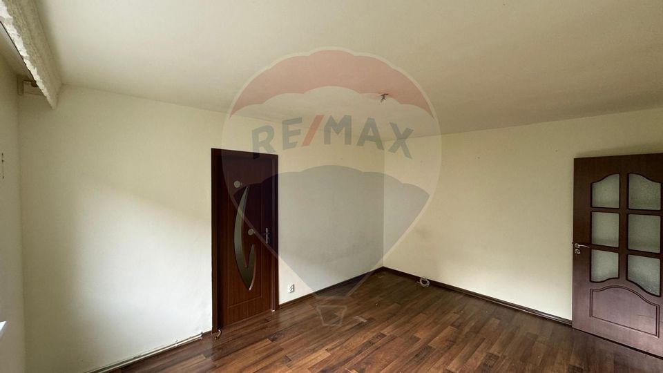 Apartament cu 2 camere de vânzare în zona Traian