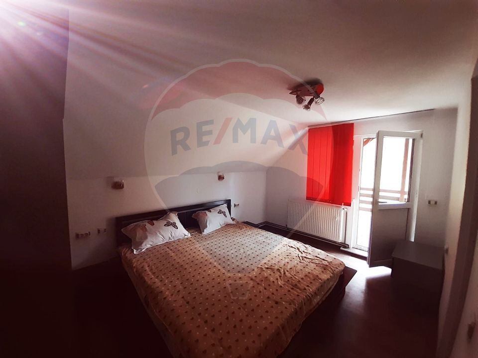 Casă / Vilă cu 7 camere   în zona Bran-Tohanita