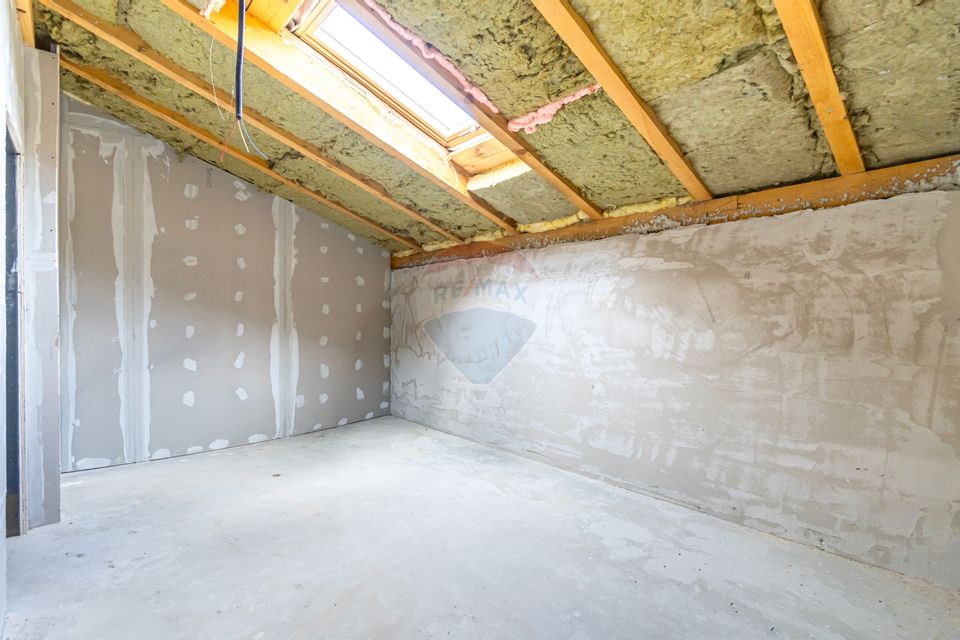 COMISION 0% | CASA 5 CAMERE| DE VANZARE|800MP TEREN| TOATE UTILITATILE