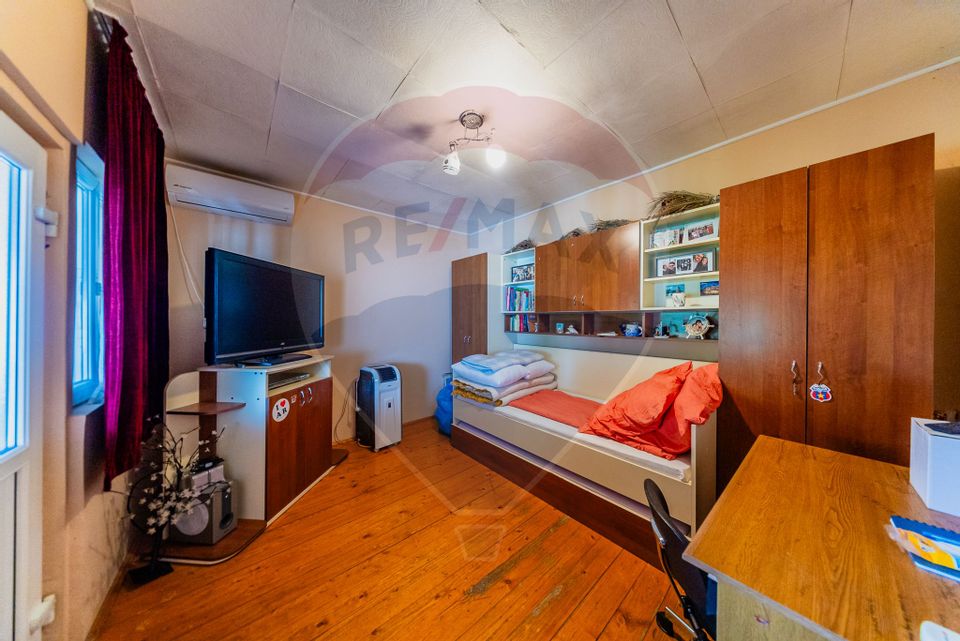 7 room House / Villa for sale, Confectii area