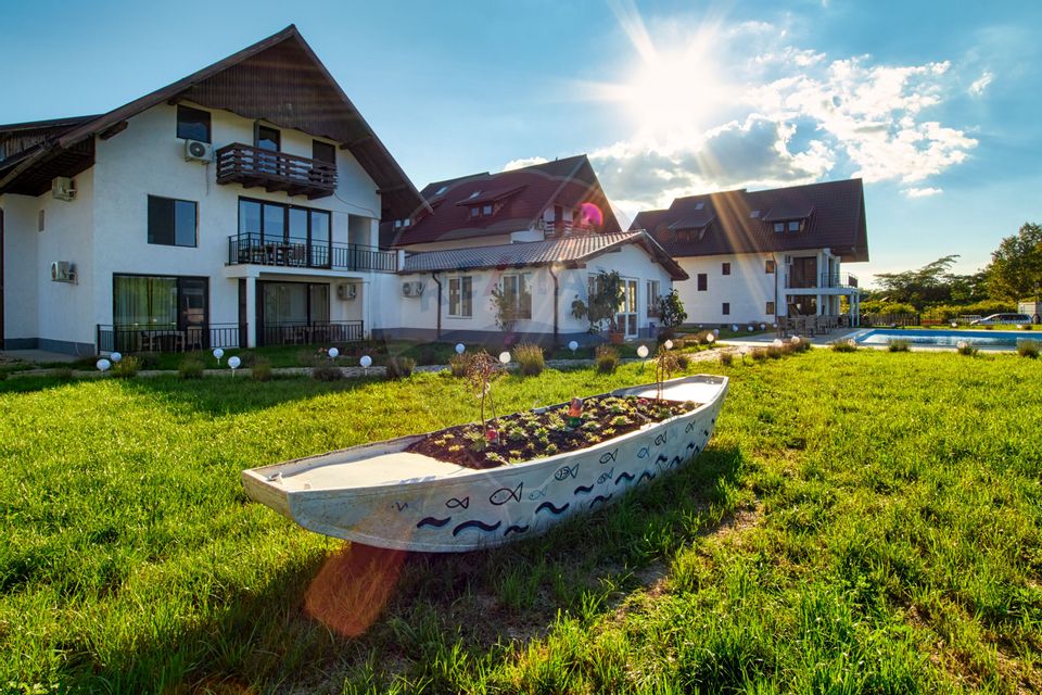 Hotel / Pensiune cu 39 camere de vânzare