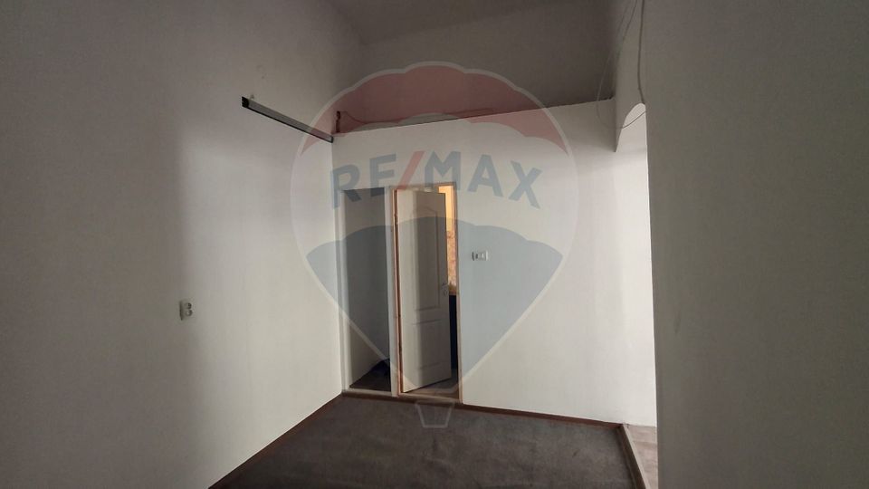 Spațiu comercial de închiriat central pentru afaceri mici, Mărășești 7