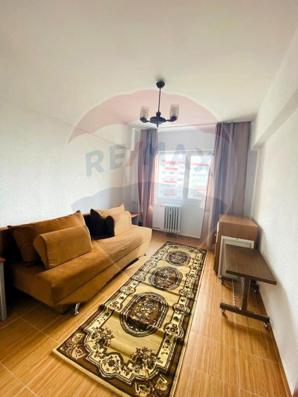 Apartament cu 3 camere la Piata Berceni