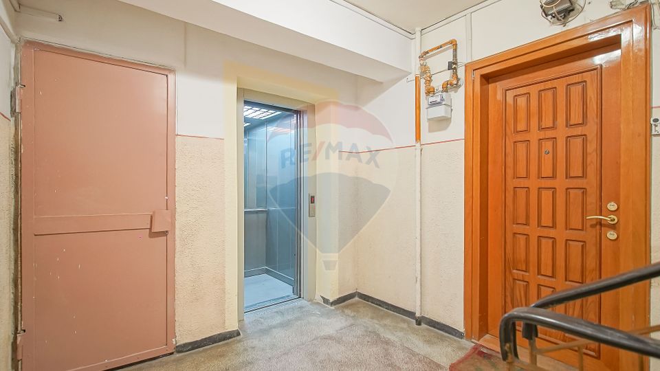 4 room Apartment for rent, Vlahuta area