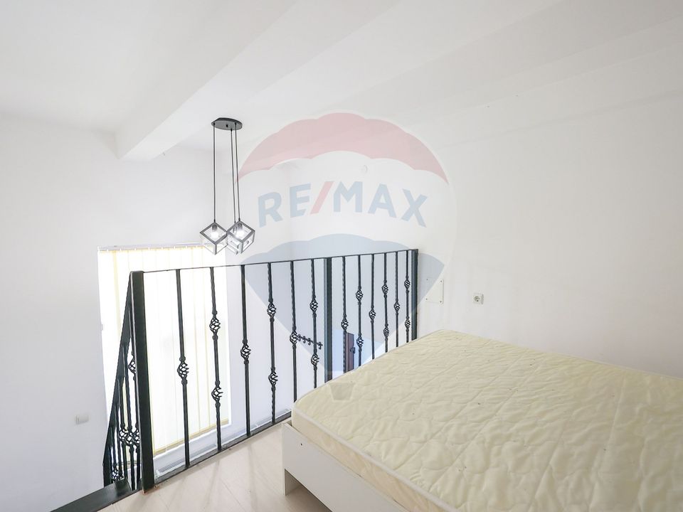 Apartament ultracentral în Oradea cu 4 camere și mezanin, de vânzare