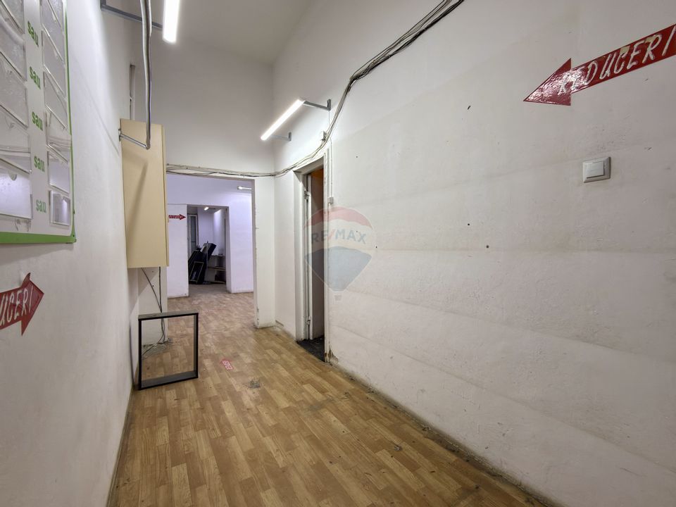 Street commercial space 212sqm for rent in Pantelimon area