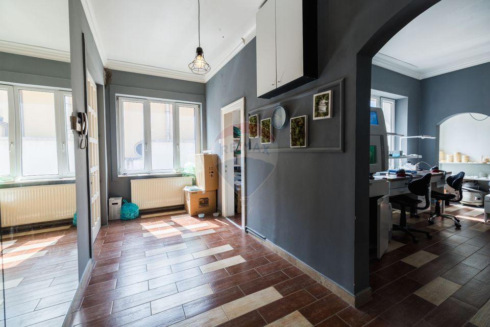 Office space Brasov Civic Center AFI Mall 200 sqm D + M