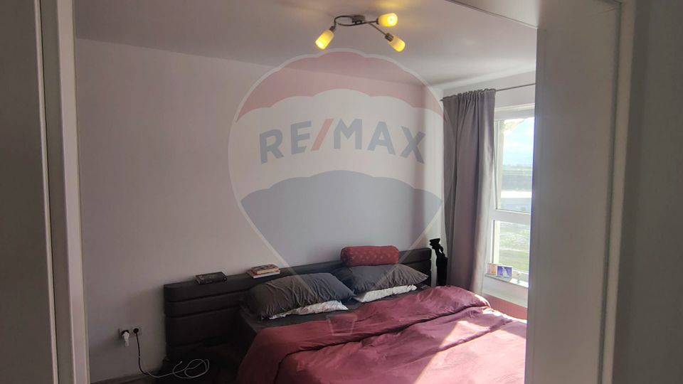 Apartament cu 3 camere de vânzare în Avangarden 3