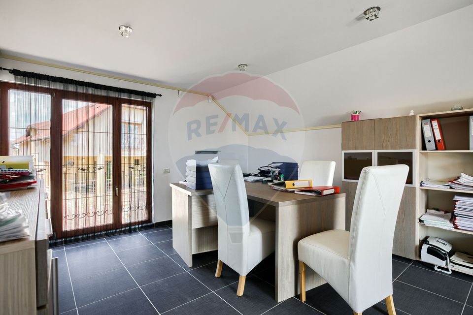 Casă modernă și spațioasă cu piscină,saună și sală de fitness – Pecica