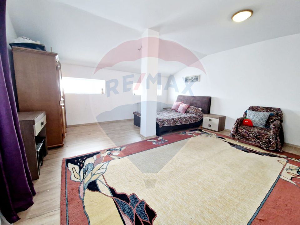 CHIRIE - Casă  4 camere , curte ,  zona LPS