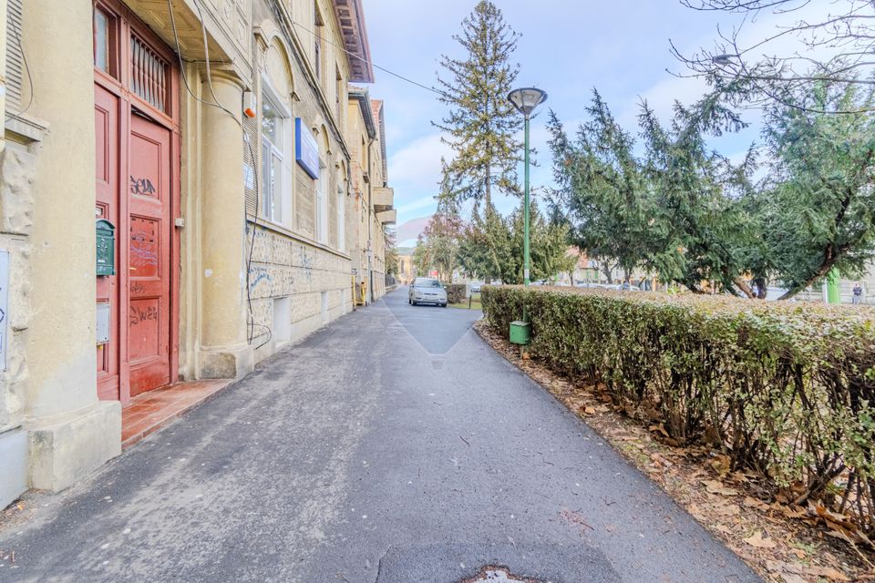 Office space for rent – central area, Str. Castanilor