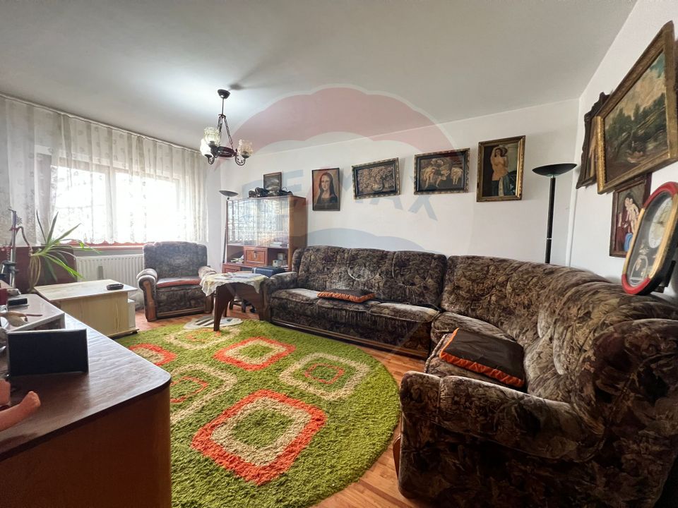 Apartament cu 3 camere de vânzare Tomis Nord