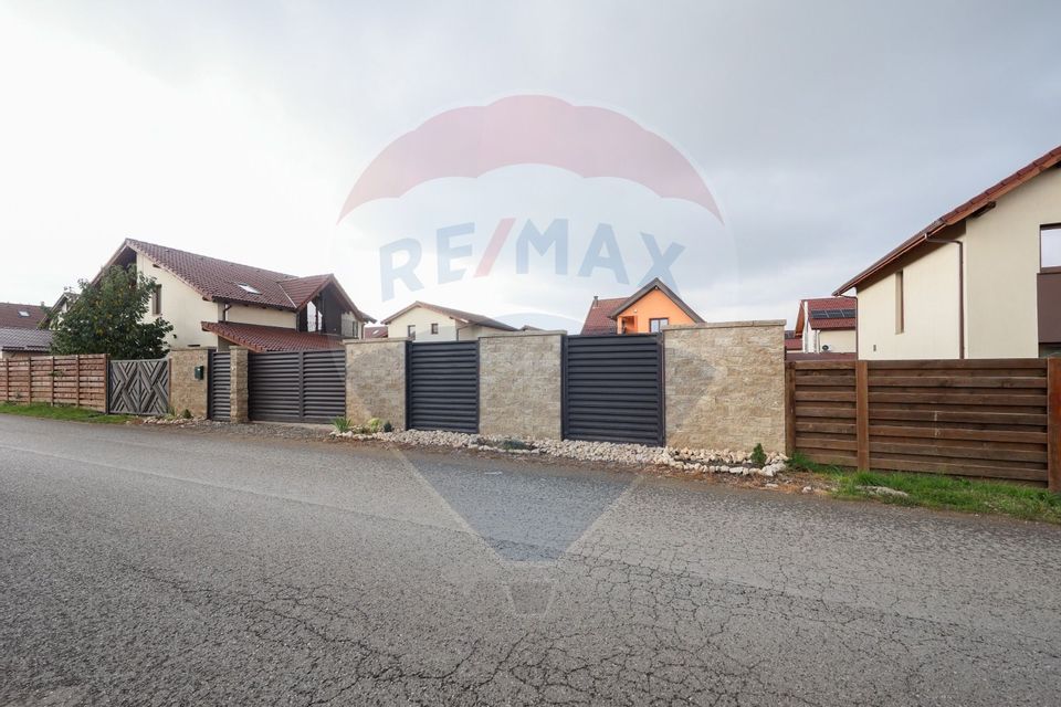 5 room House / Villa for sale