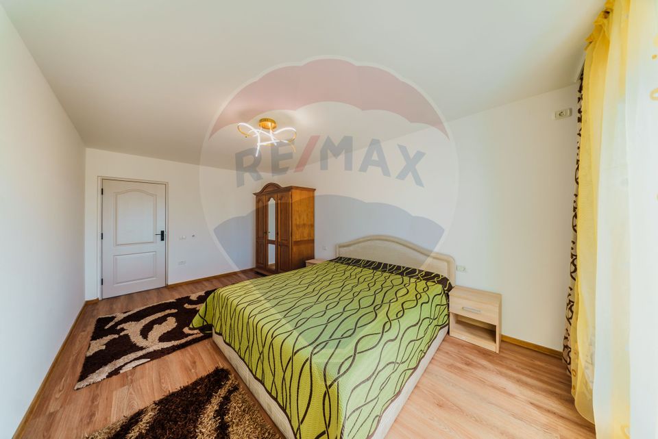 Casa tip duplex de inchiriat in Via Carmina