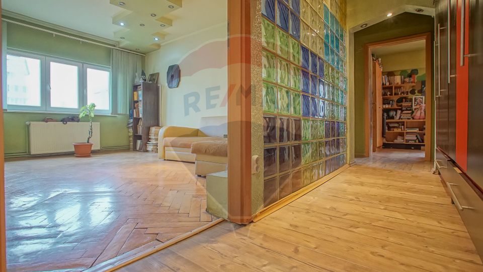 3 room Apartment for sale, Centrul Civic area