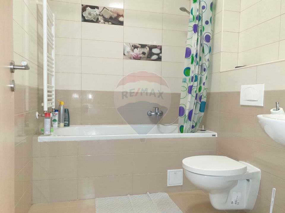 Inchiriez apartament 2 camere, in Tractorul, str George Bacovia