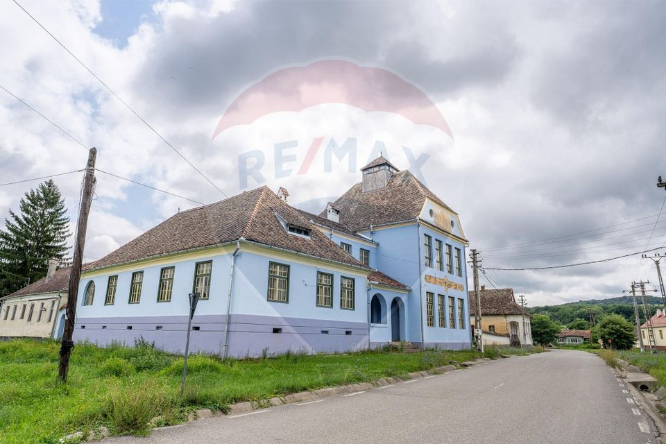 Fostă școală săsească semnată de Fritz Balthes – Bruiu, Sibiu