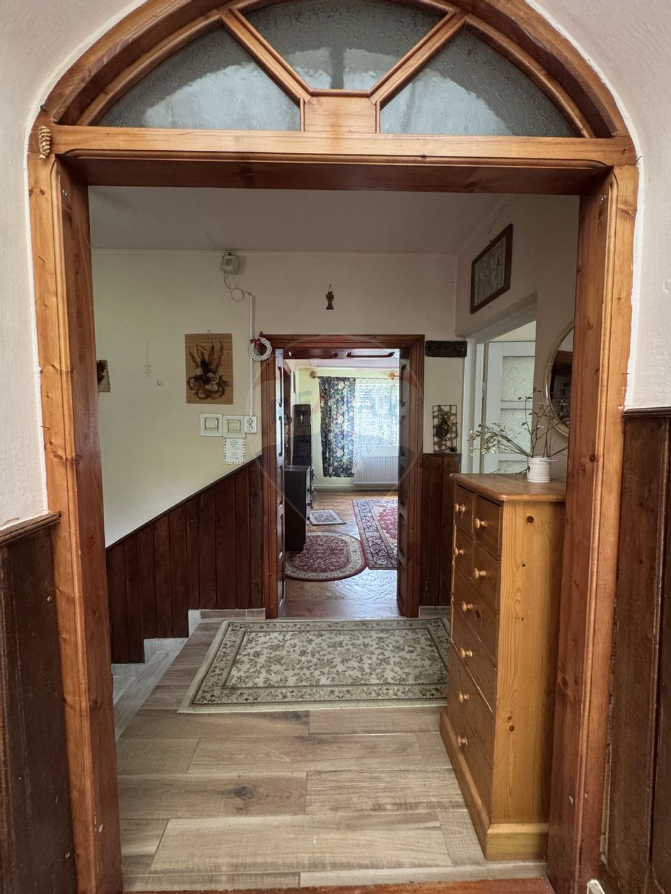 5 room House / Villa for sale, Est area