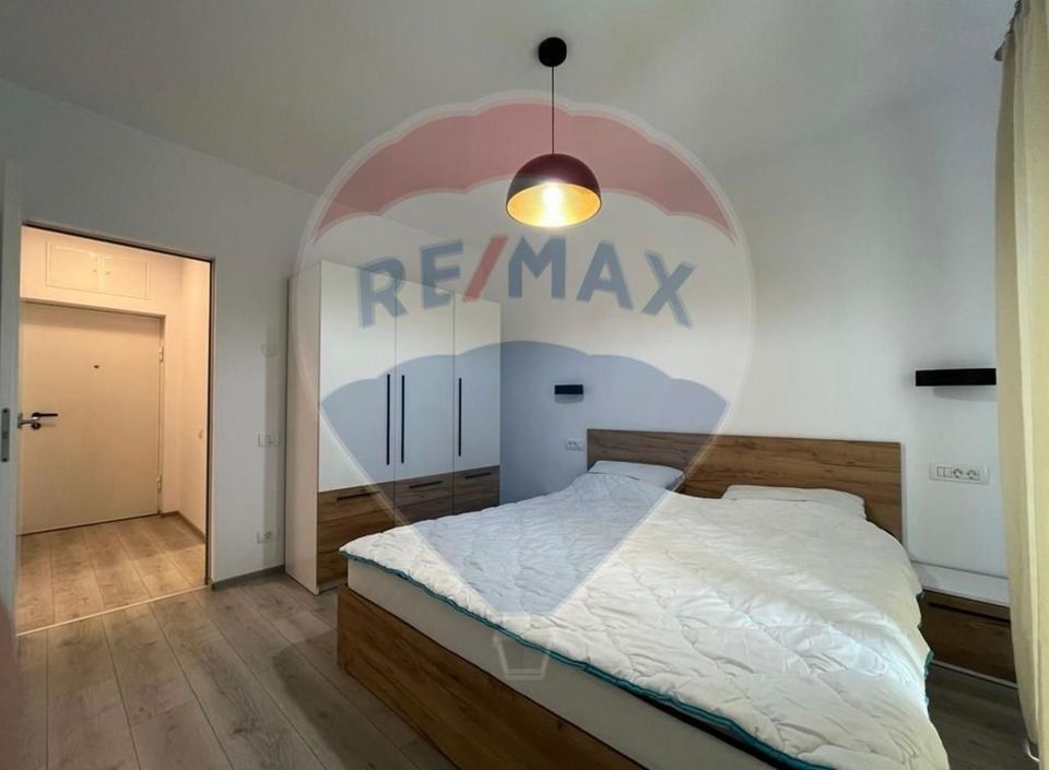 Apartament cu 2 camere de închiriat, The Lake Home