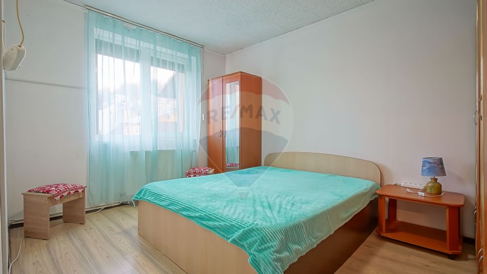 Apartament cu 3 camere de închiriat în zona Brasovul Vechi
