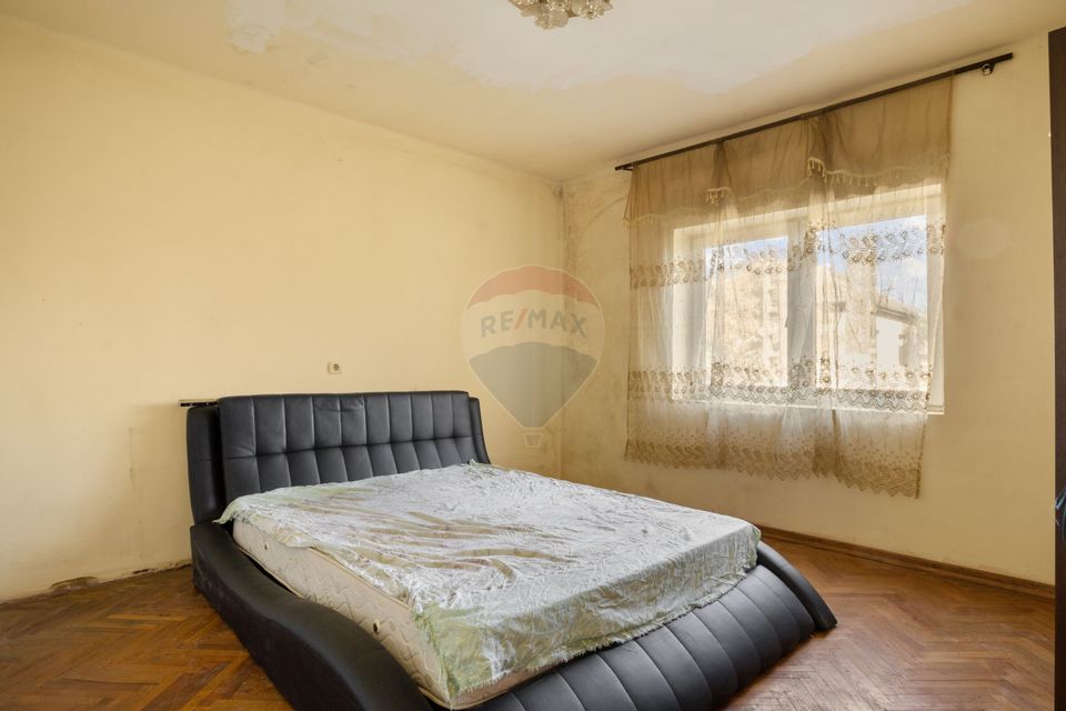 Casă de vânzare la 7 km de Arad, Loc. Sofronea