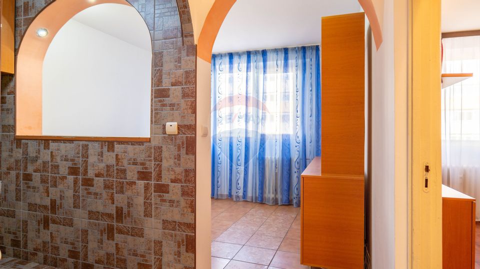 Vanzare apartament 4 camere, zona Pasajul Doamna Ghica