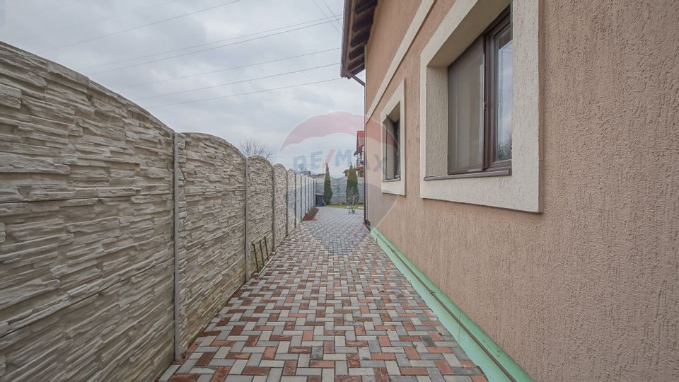 5 room House / Villa for sale