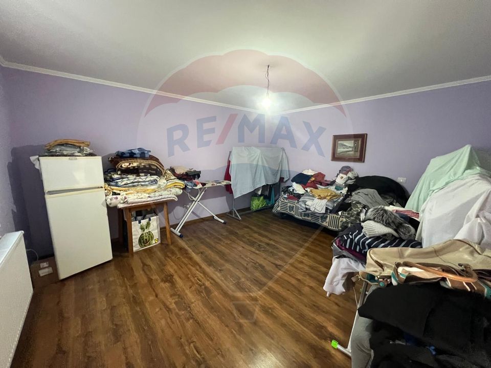 3 room House / Villa for sale, Est area