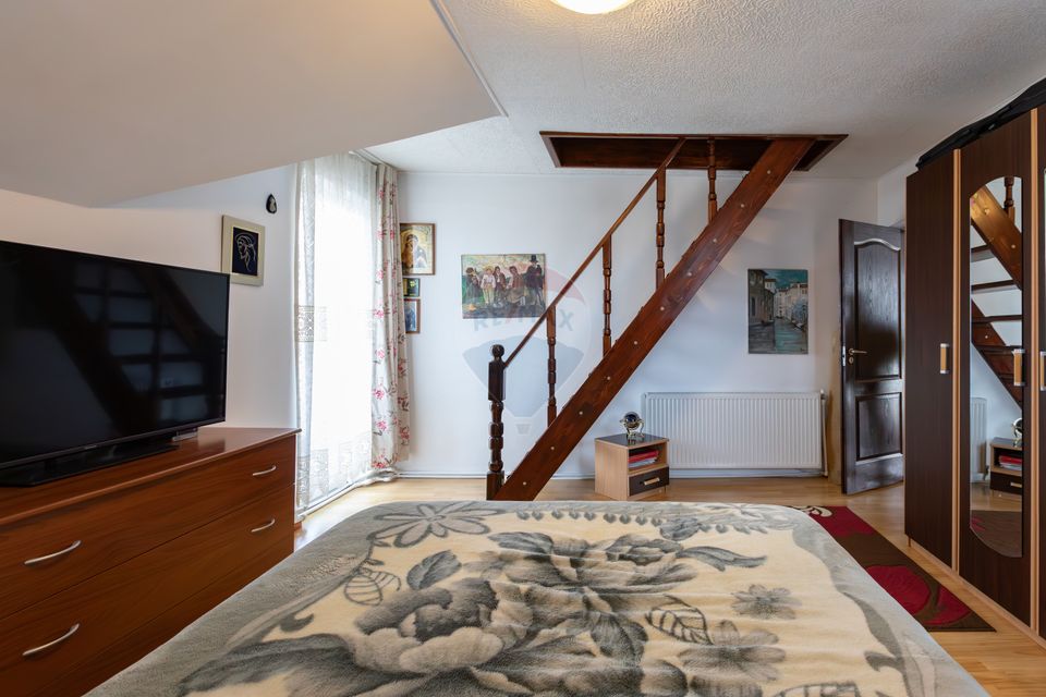 Casă / Vilă 4 camere de vânzare – Comuna Măgura, Str. Salcâmului