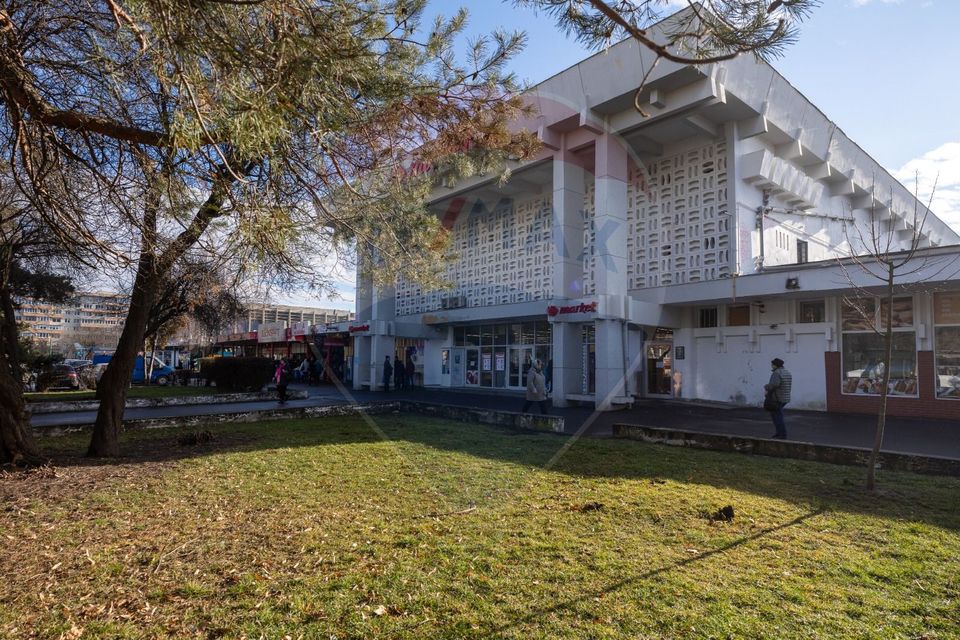 100sq.m Commercial Space for sale, Astra area