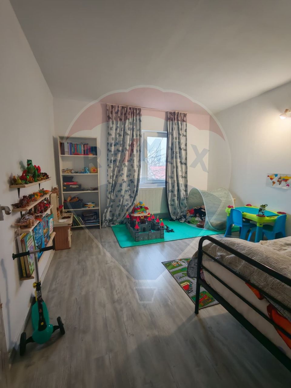 P+E+M cu 13 camere, Bariera Valcii in proximitatea Spitalului Regional