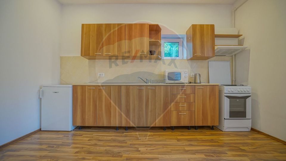 REZERVAT! Apartament 2 camere decomandat, spațios, Centrul Civic